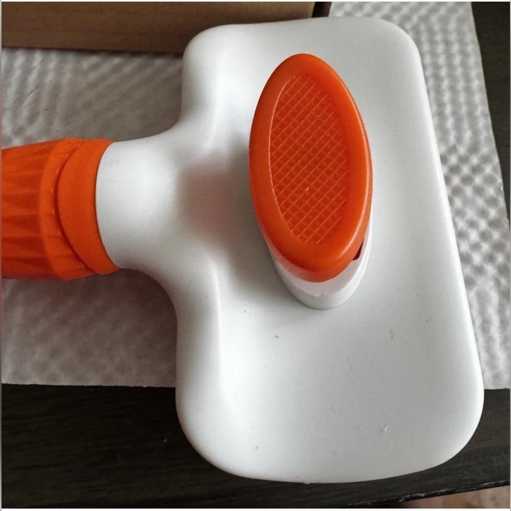 Self Cleaning Pet Grooming Slicker Brush Dog Cat Hair Remover Orange New Unused - Picture 5 of 11